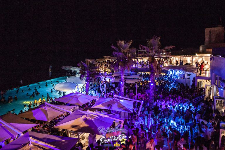 Vive la Experiencia Inolvidable de la Pool Party más Grande de Europa